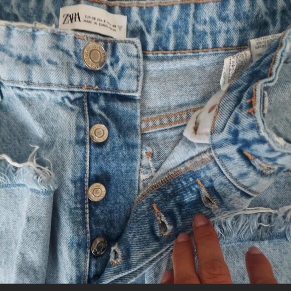 Zara light blue high-waisted cropped jeans size 6 - Picture 4 of 7